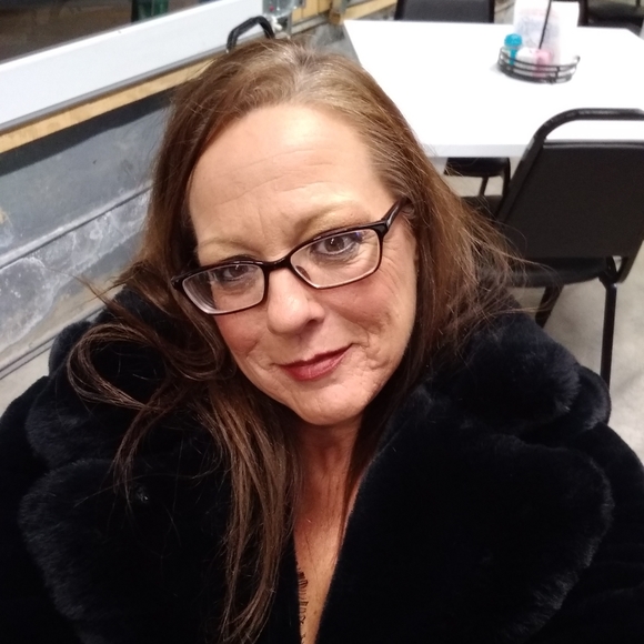 Meet your Posher, Trinity - Picture 4 of 5